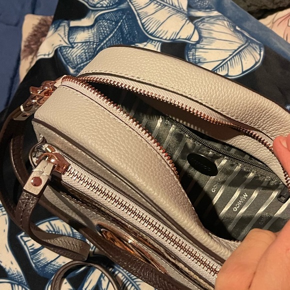 ❤️ New Mimco handbag - with purse - Picture 2 of 5